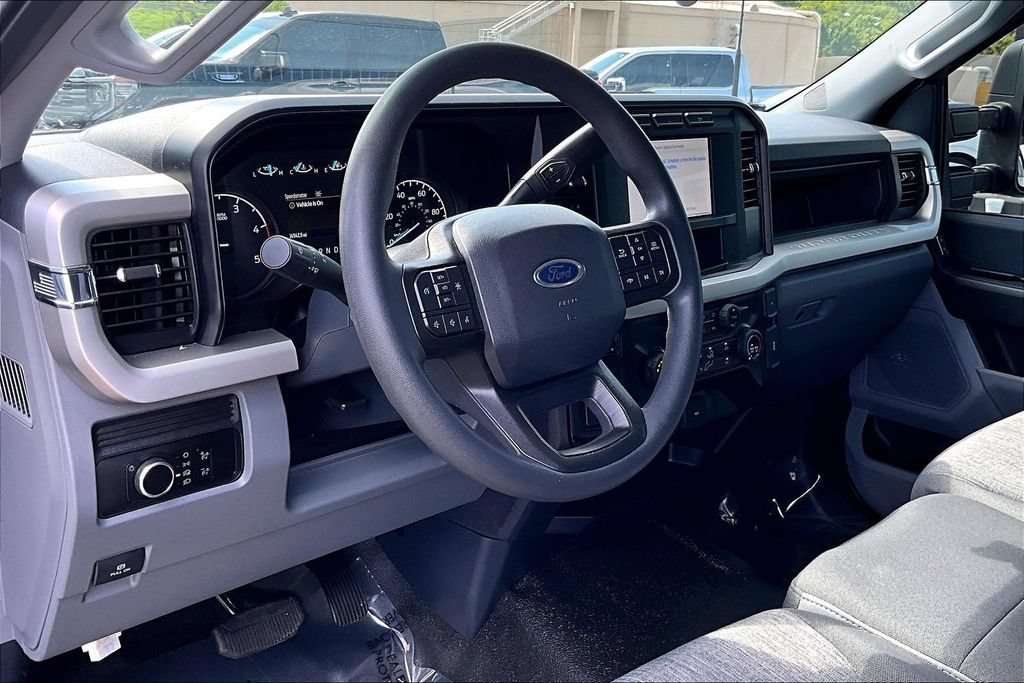 Used 2023 Ford F450 XL RWD image 17