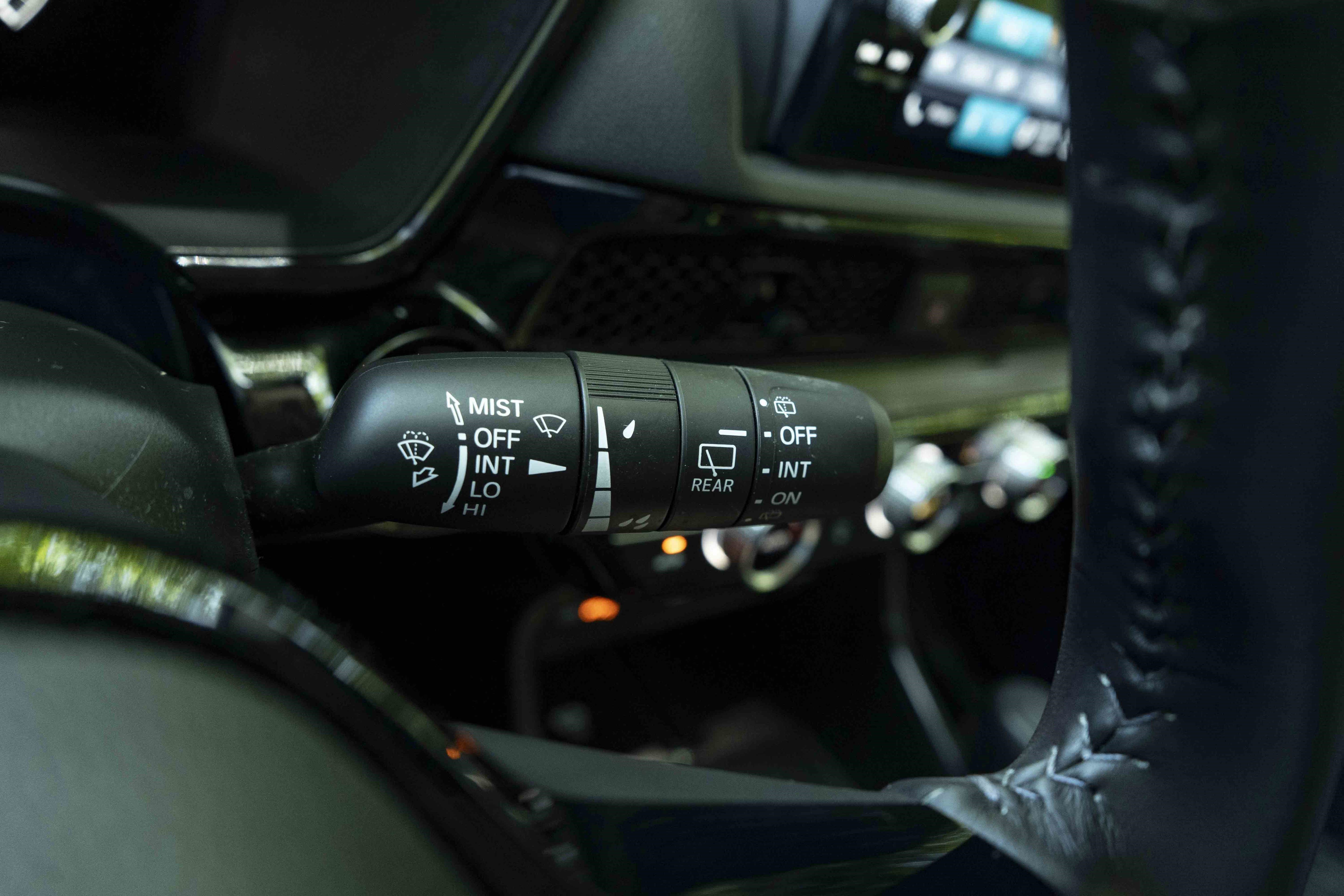 Used 2025 Honda CR-V EX-L image 32