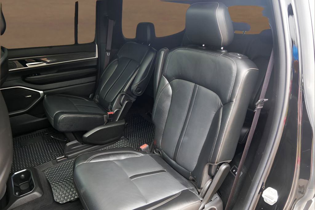 Used 2022 Jeep Wagoneer Series II w/ Convenience Group I RWD image 26