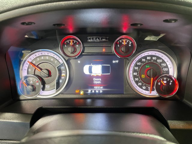 Used 2024 RAM 1500 Classic Warlock image 15