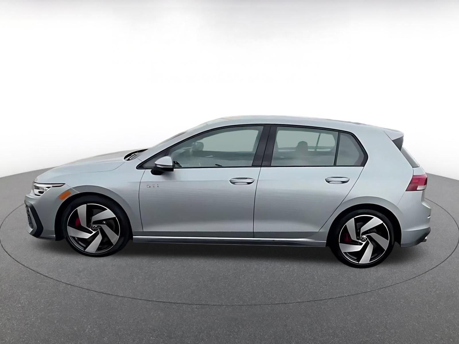 Used 2026 Volkswagen Golf S FWD image 6