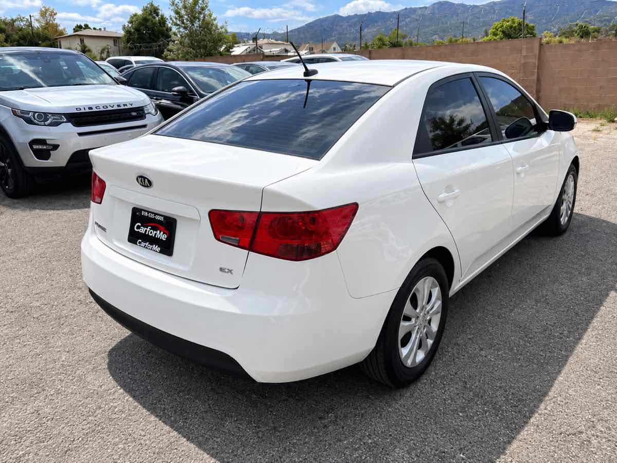Used 2012 Kia Forte EX FWD image 4