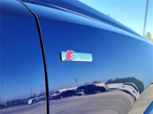 New 2025 Audi Q3 2.0T Premium image 10