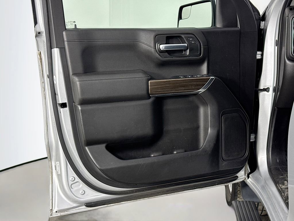 Used 2020 Chevrolet Silverado 1500 LT image 16