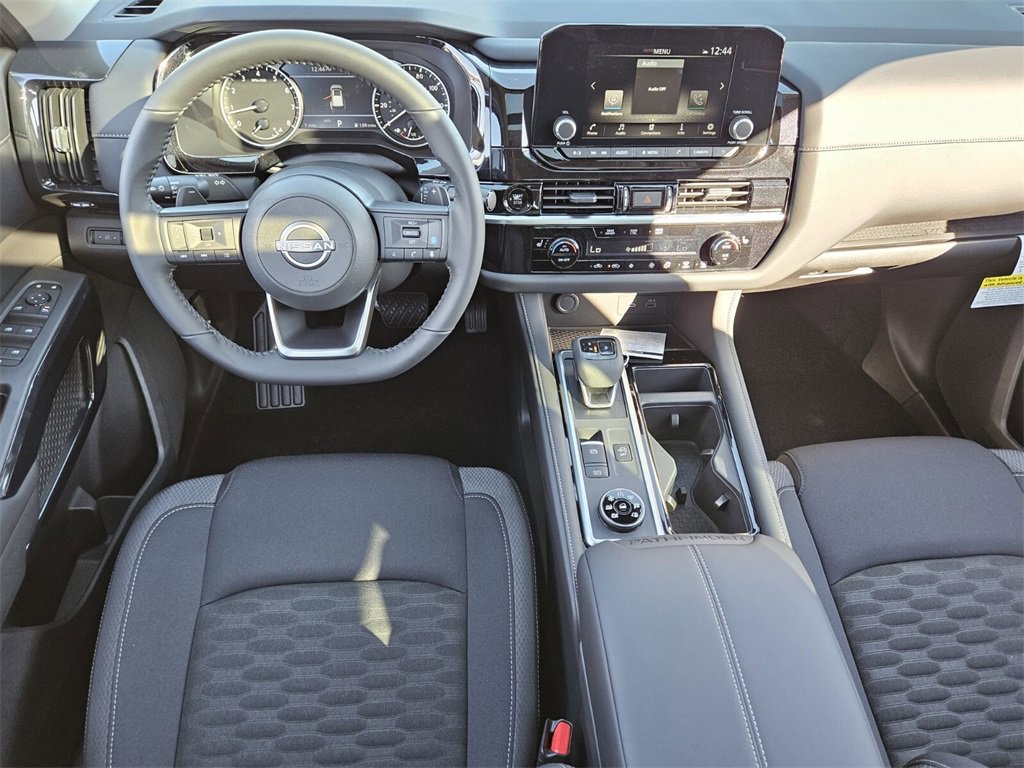 New 2025 Nissan Pathfinder SV w/ SV Premium Package image 7