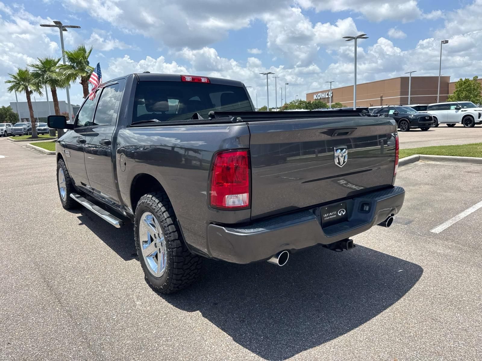 Used 2018 RAM 1500 Express w/ Express Value Package RWD image 8