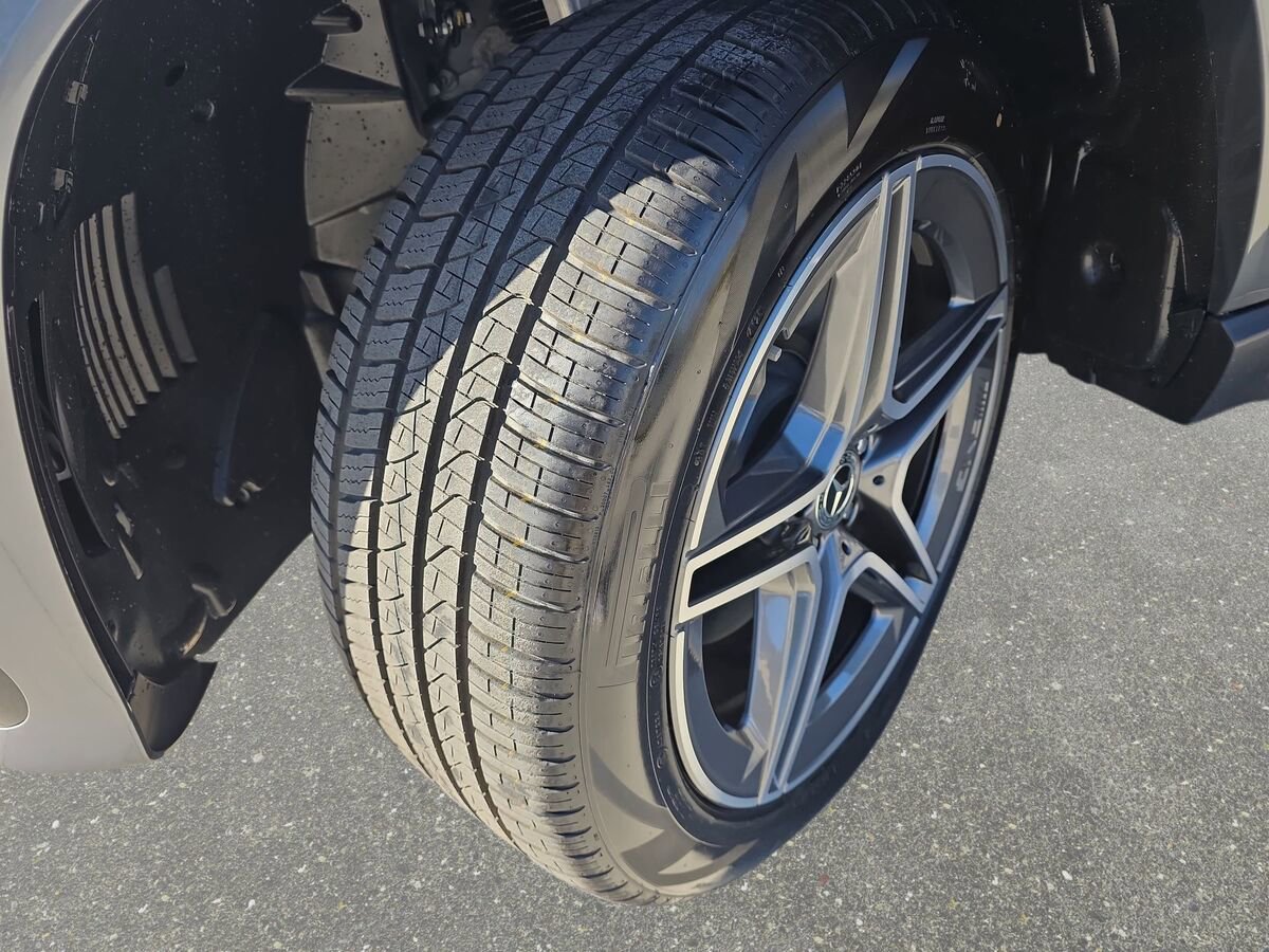 New 2026 Mercedes-Benz GLS 450 4MATIC image 31