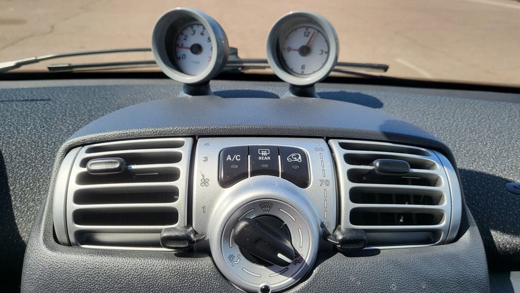 Used 2008 smart fortwo passion RWD image 27