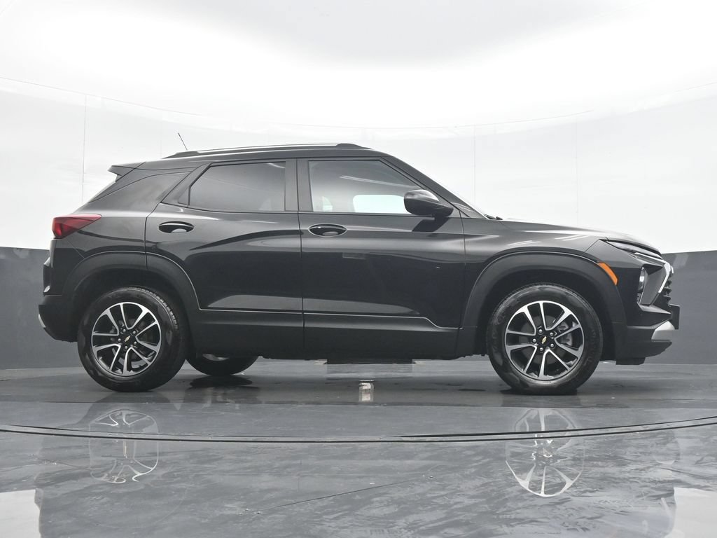 Used 2025 Chevrolet TrailBlazer LT FWD image 31
