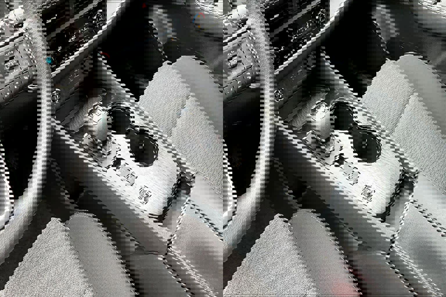 Certified 2023 Nissan Rogue SV FWD image 13