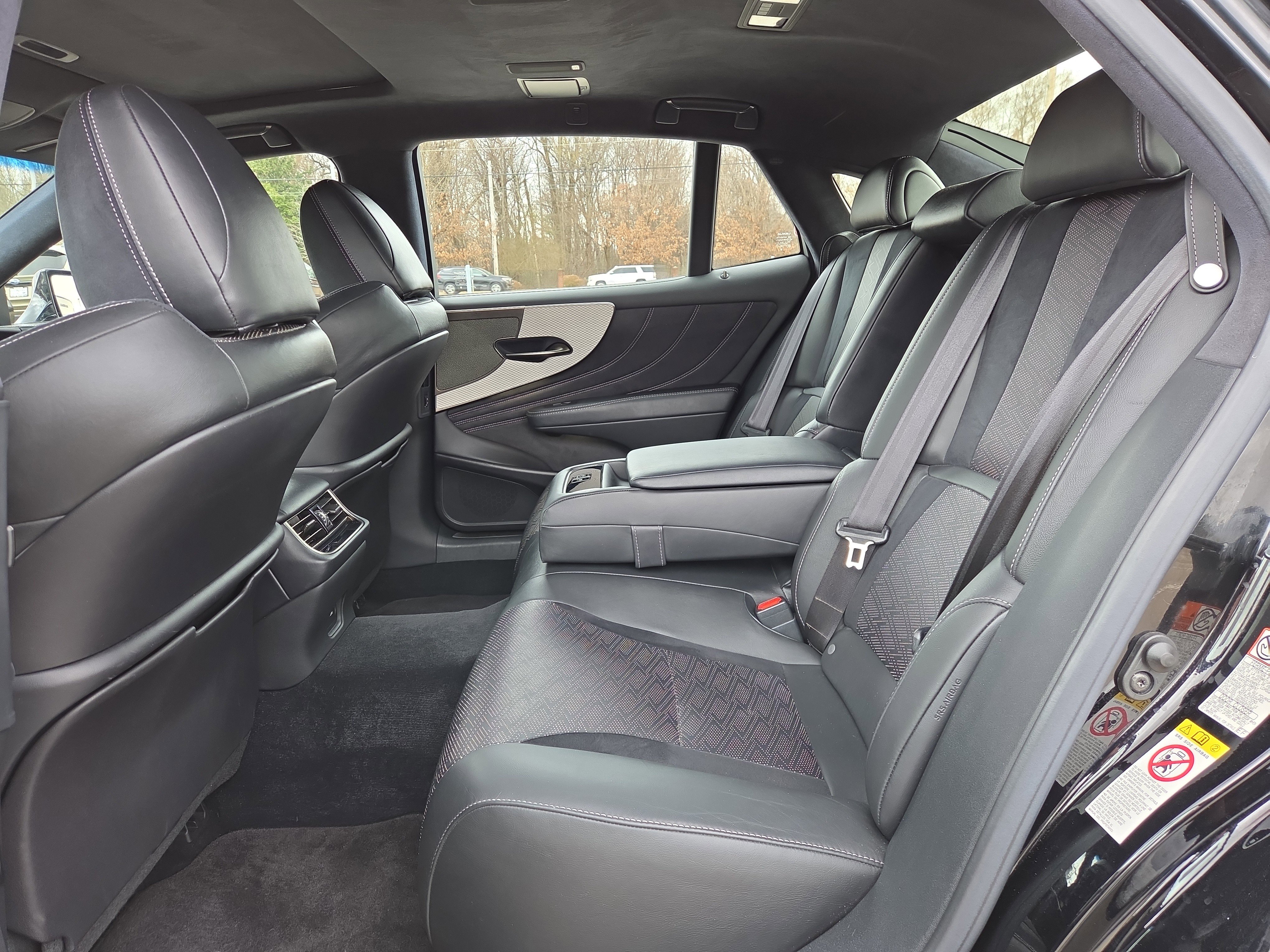 Used 2019 Lexus LS 500 F Sport image 11