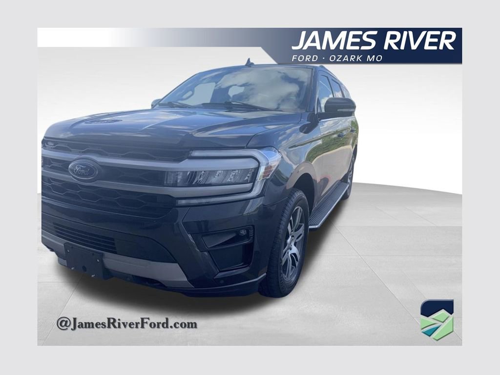 Used 2022 Ford Expedition XLT AWD/4WD image 1