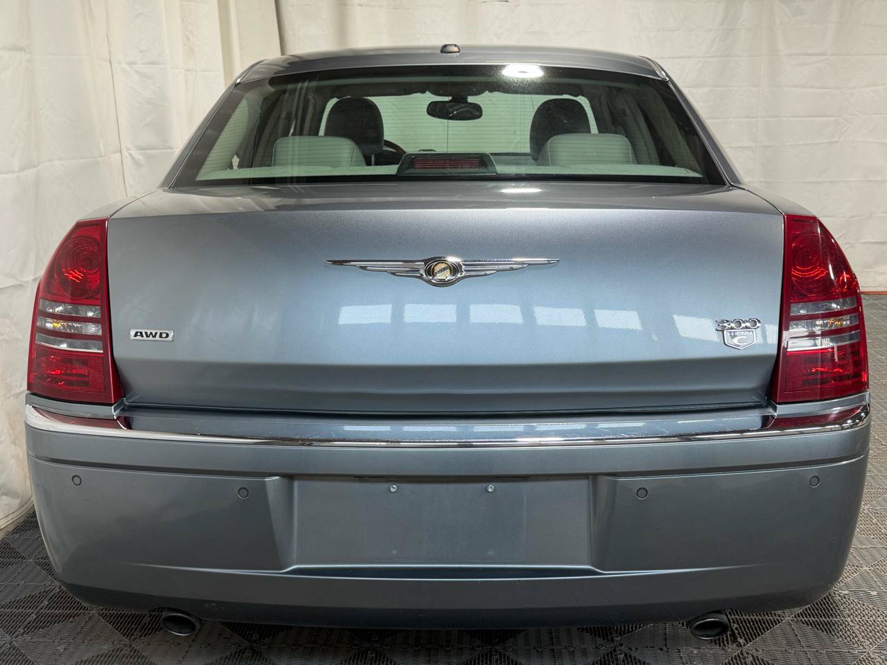 Used 2006 Chrysler 300 C w/ Navigation & Sound Group II AWD/4WD image 8