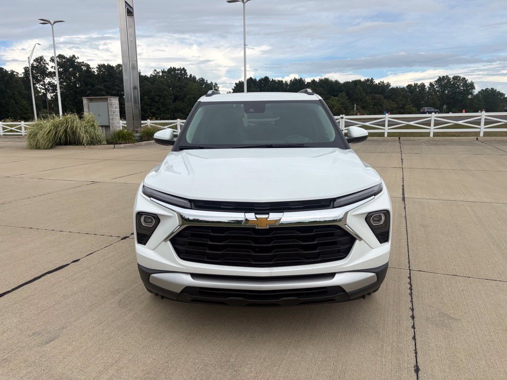 Used 2024 Chevrolet TrailBlazer LT w/ LT Cold Weather Package AWD/4WD image 9