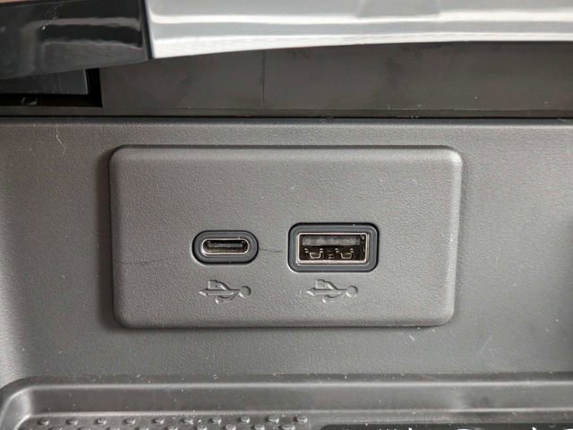 New 2025 Buick Envision Avenir image 24