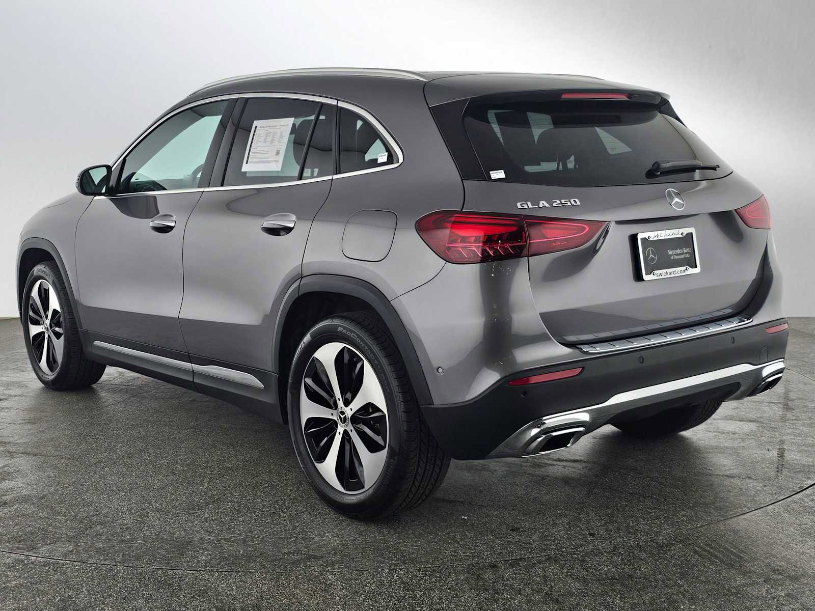 Certified 2025 Mercedes-Benz GLA 250 image 6