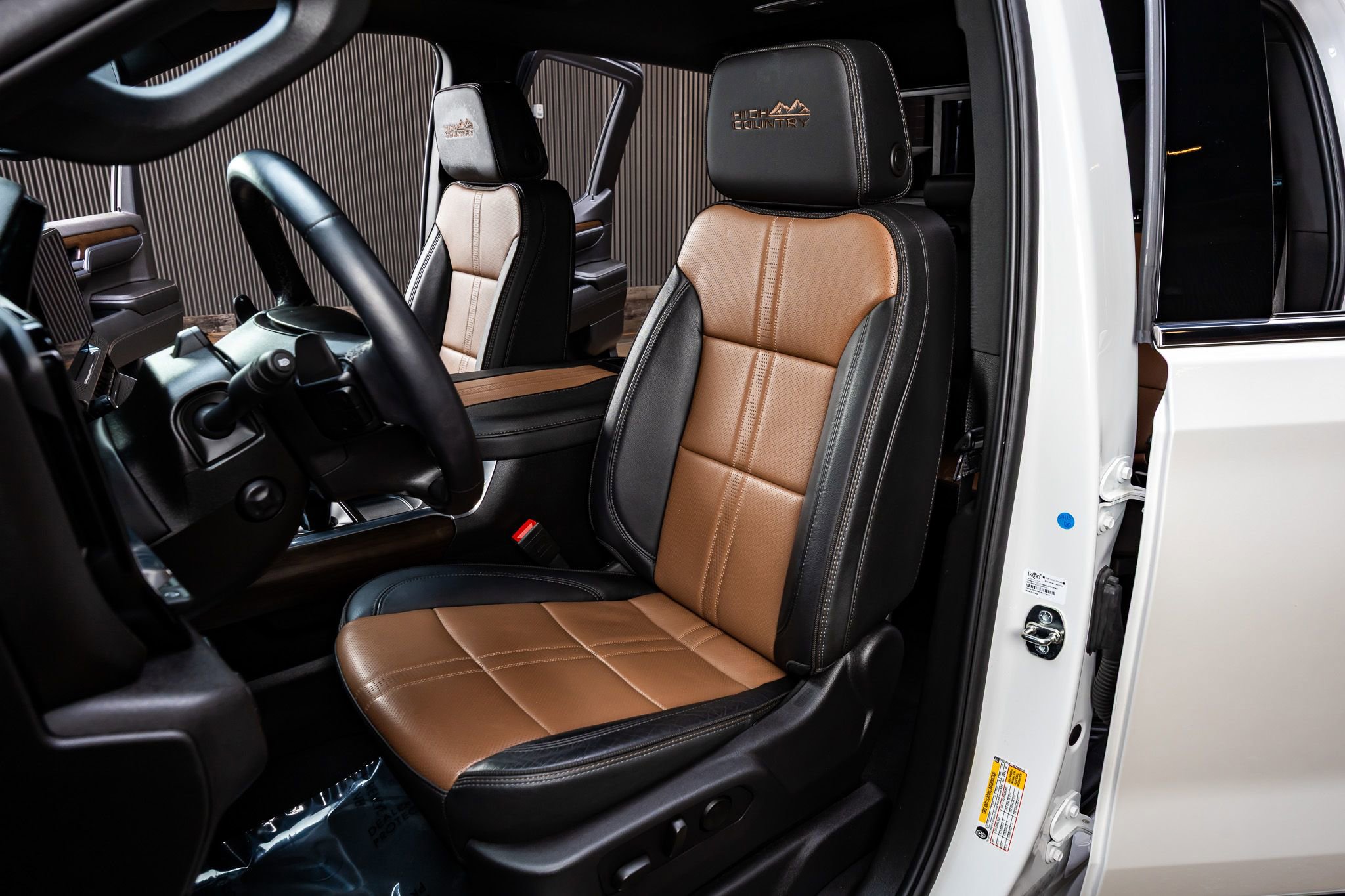 Used 2024 Chevrolet Silverado 1500 High Country image 29