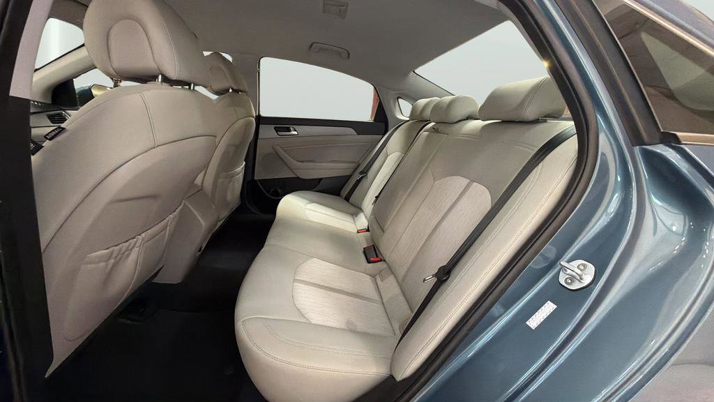 Used 2016 Hyundai Sonata SE image 31