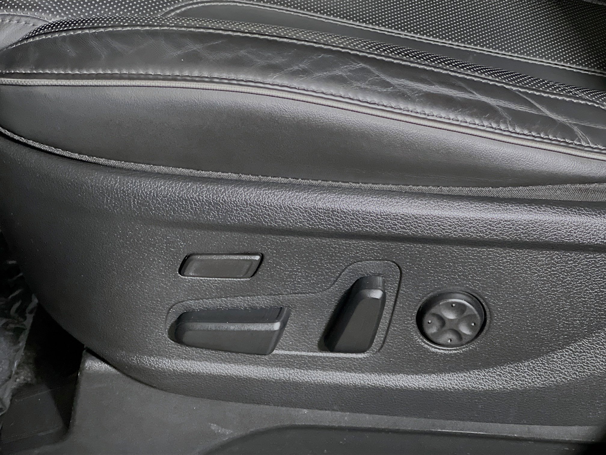 Used 2022 Hyundai Palisade Limited image 16