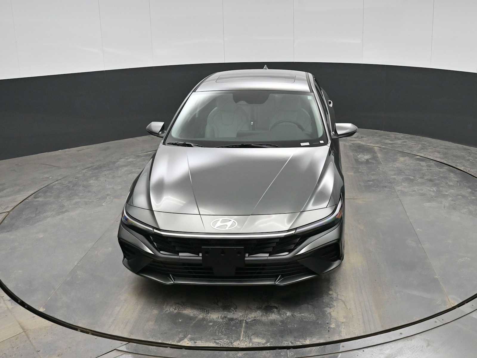 New 2026 Hyundai Elantra Limited image 24