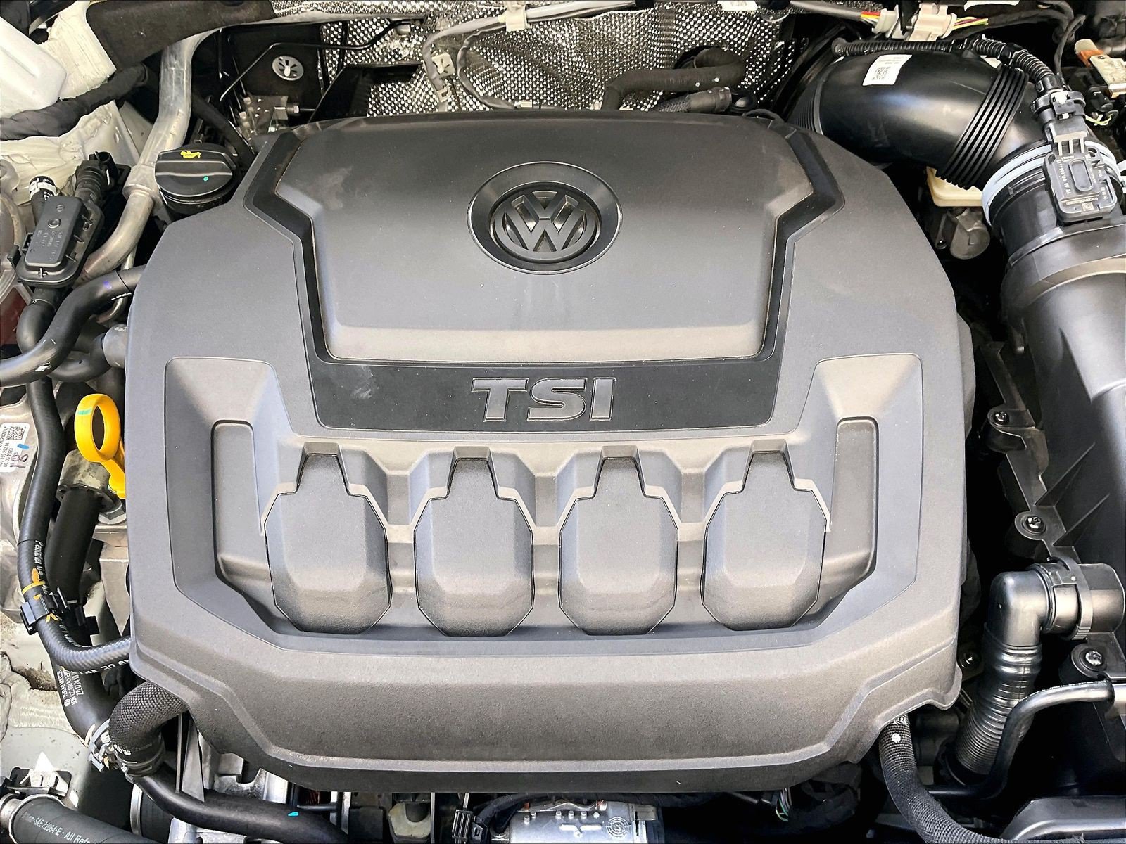 Certified 2023 Volkswagen Tiguan SE FWD image 32
