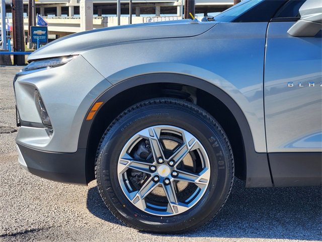 Used 2024 Chevrolet Blazer LT w/ Convenience Package image 8
