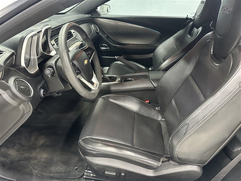 Used 2013 Chevrolet Camaro SS w/ SS Performance Package image 2