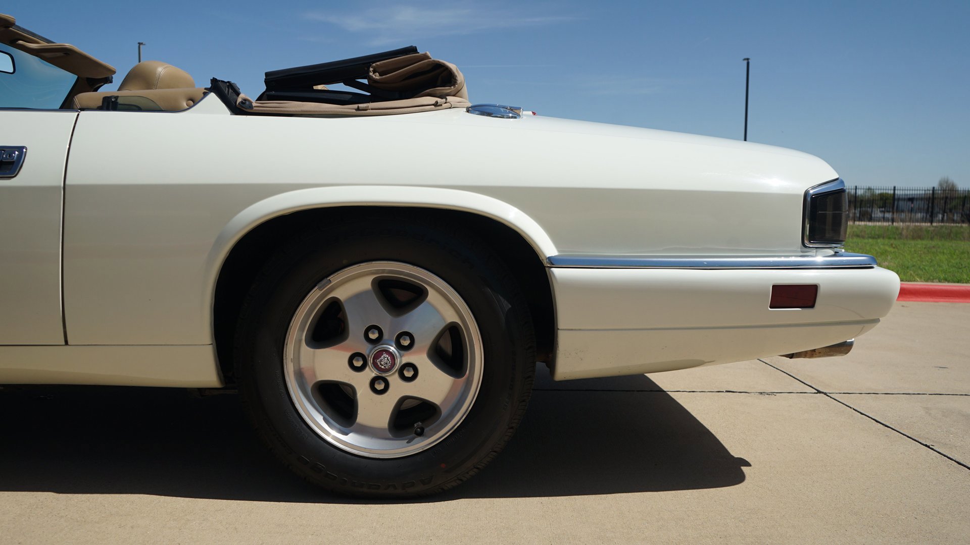 Used 1995 Jaguar XJS 4.0 Convertible image 37