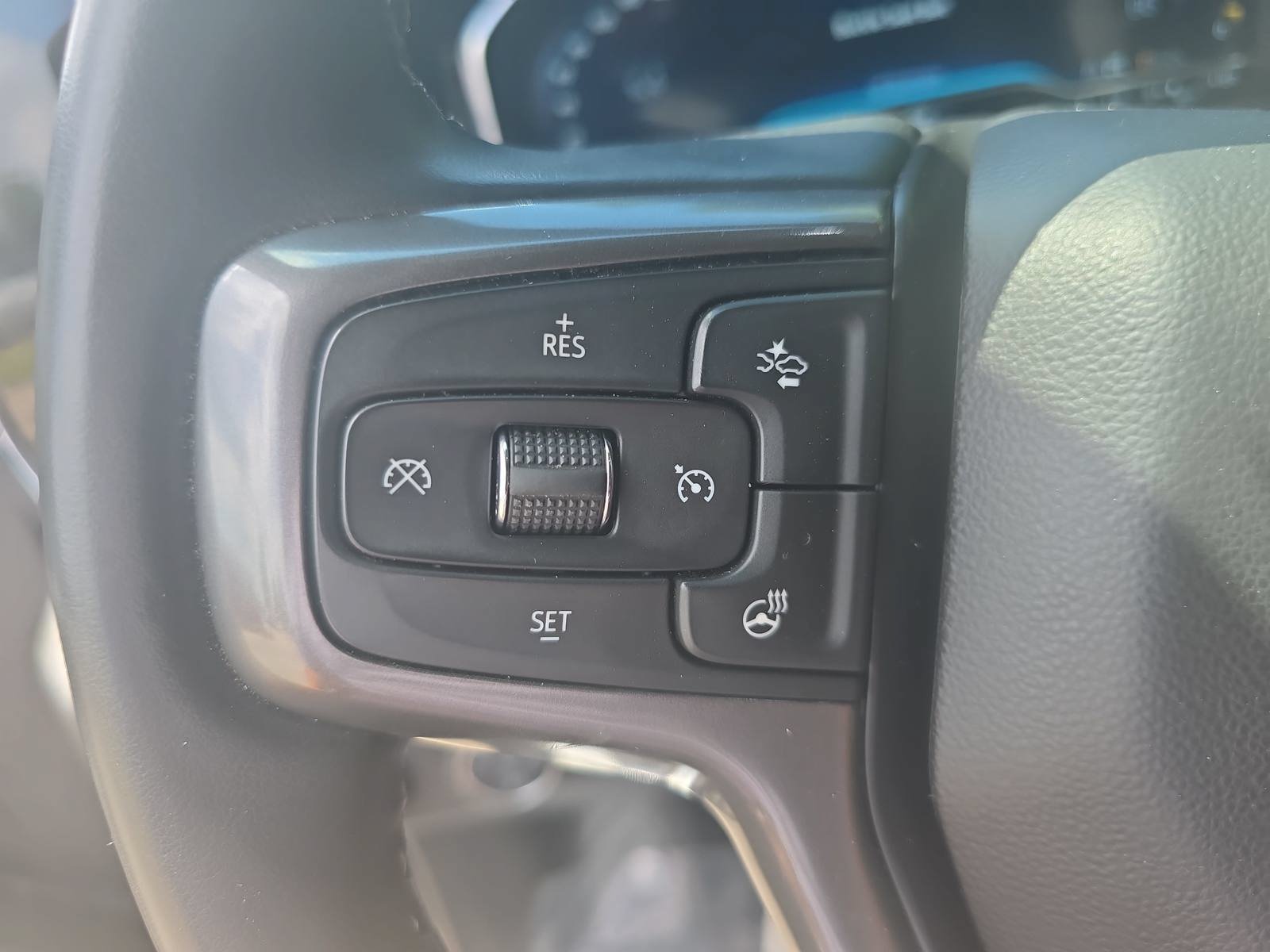 Used 2024 Chevrolet Silverado 2500 High Country w/ High Country Premium Package AWD/4WD image 16
