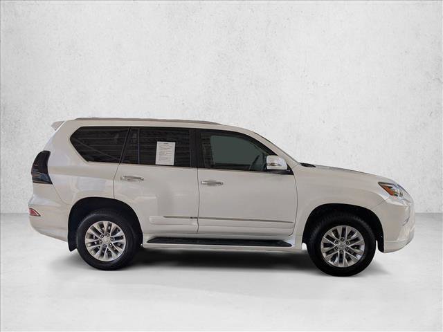 Used 2018 Lexus GX 460 Premium w/ Premium Package AWD/4WD image 4