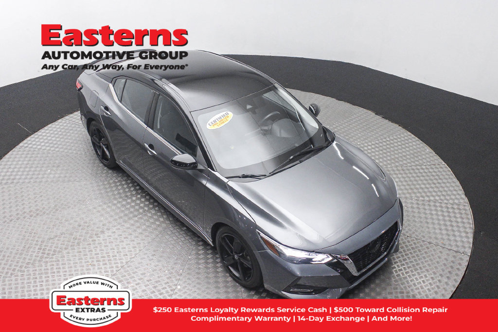 Used 2023 Nissan Sentra SR w/ Midnight Edition Package FWD image 4