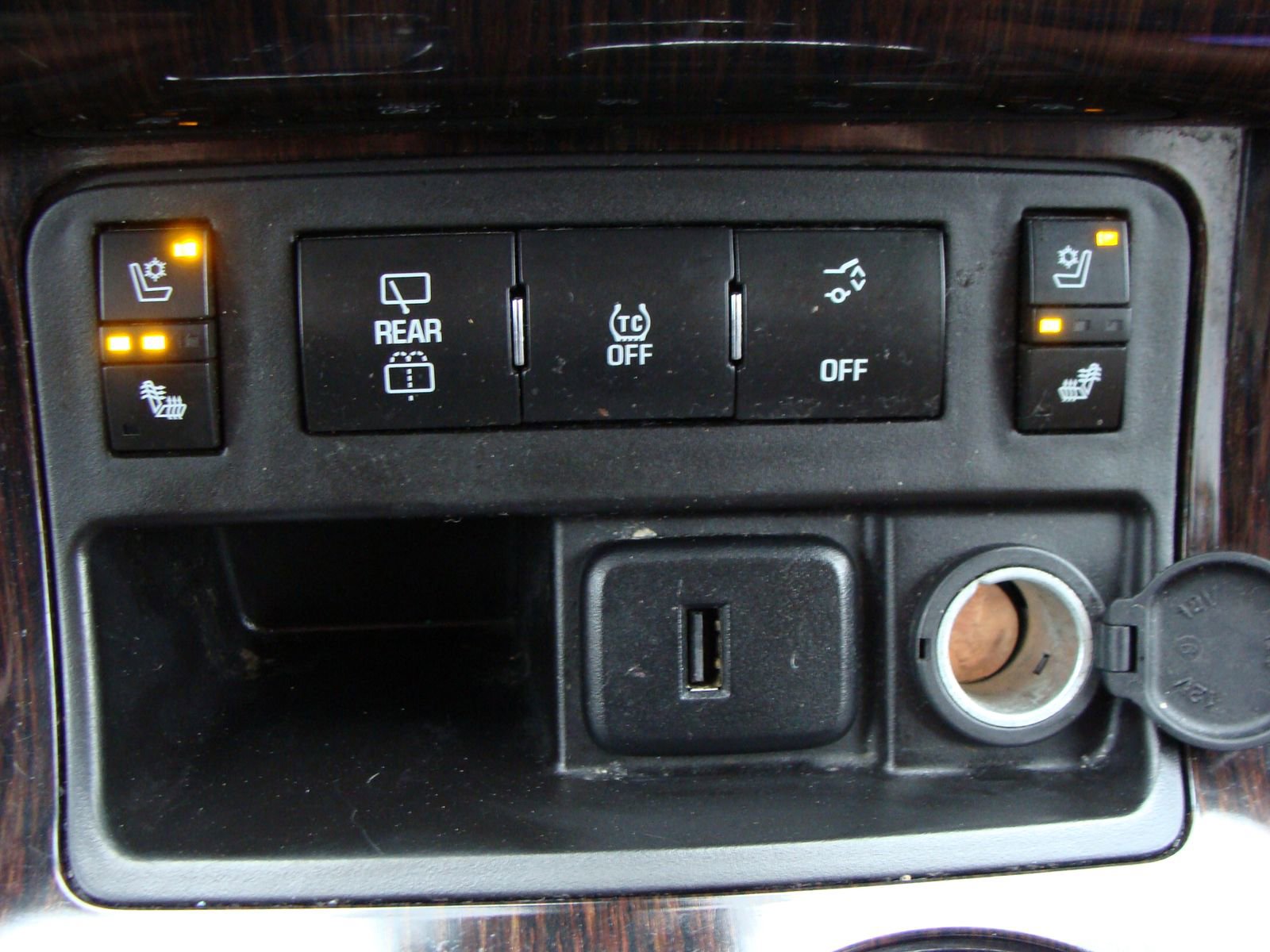 Used 2017 Chevrolet Traverse Premier image 19