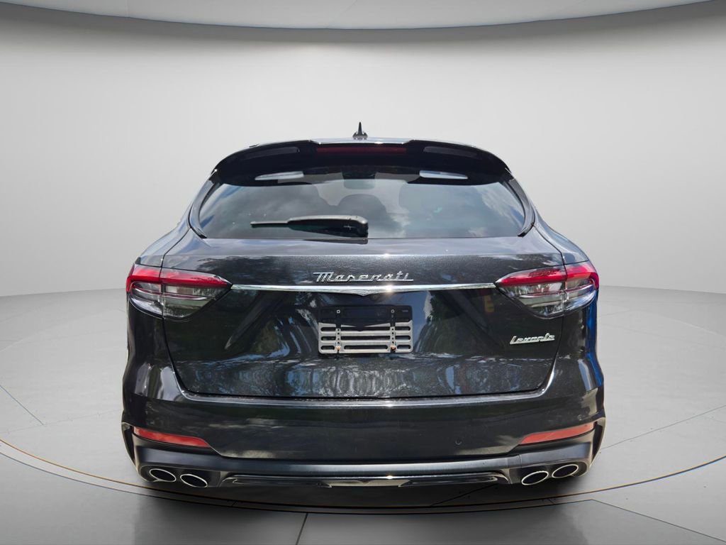 Used 2022 Maserati Levante Modena AWD/4WD image 5