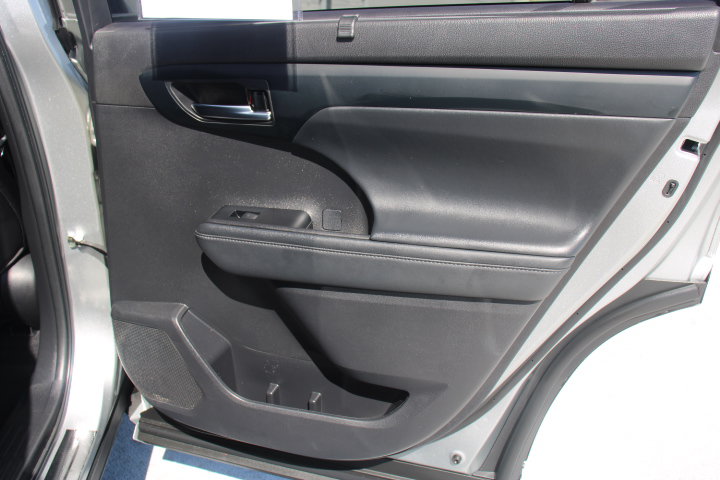 Used 2022 Toyota Highlander XSE AWD/4WD image 18