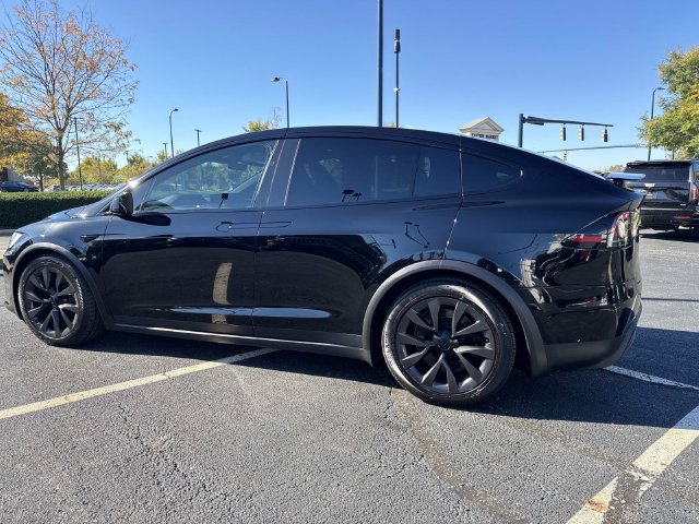 Used 2023 Tesla Model X AWD/4WD image 3