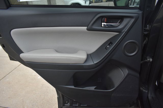 Used 2015 Subaru Forester 2.5i Touring w/ Eyesight & Navigation System image 34