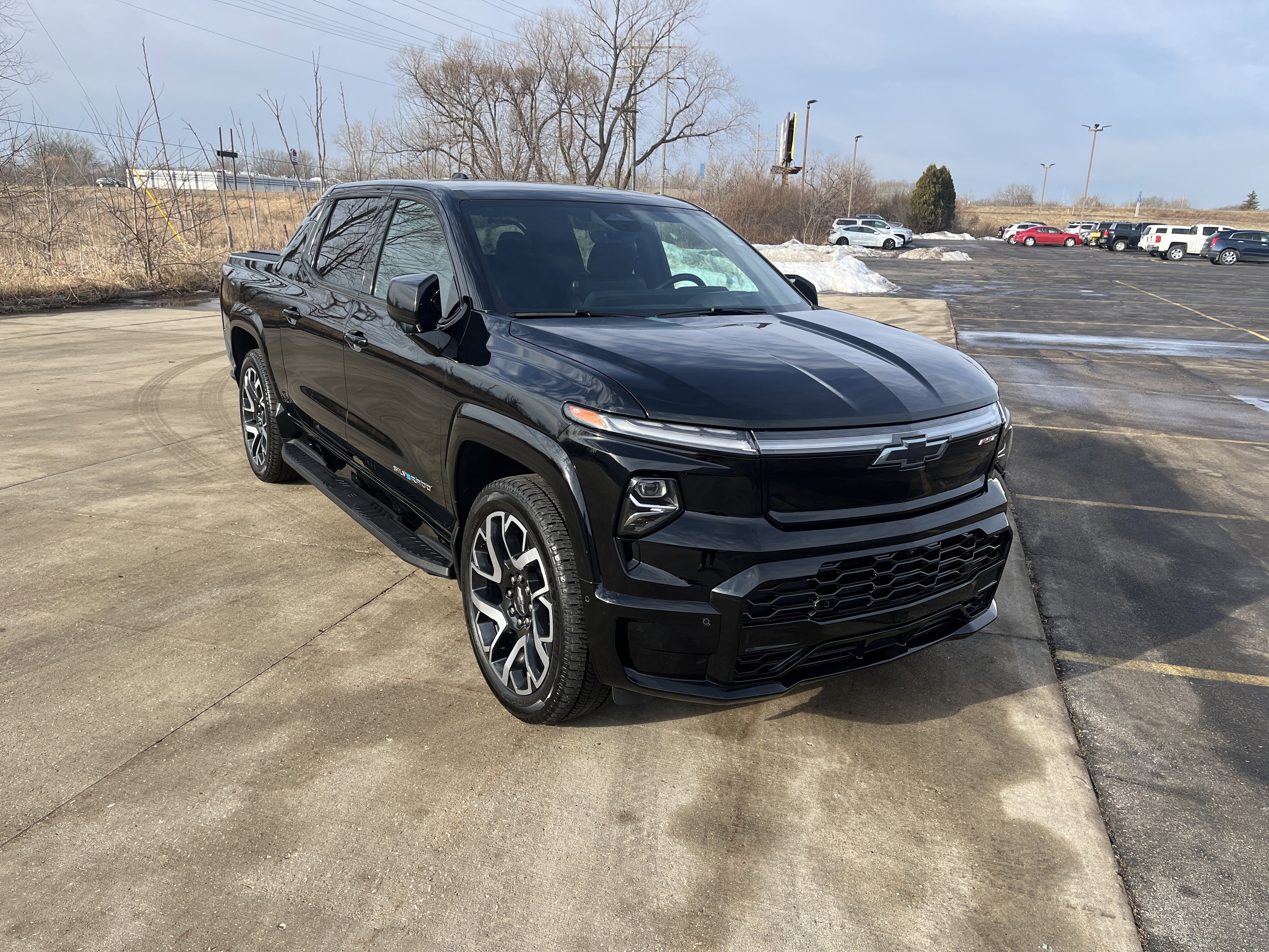 Used 2024 Chevrolet Silverado EV RST image 8