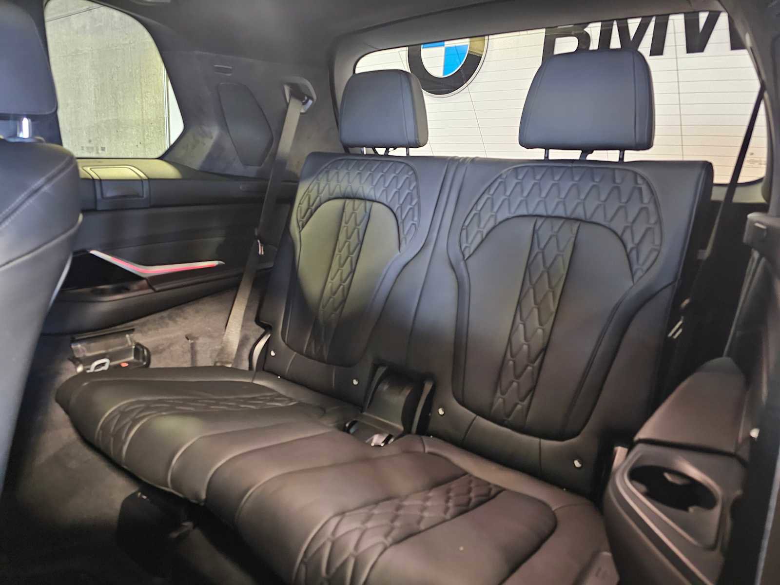 New 2026 BMW X7 M60i image 38