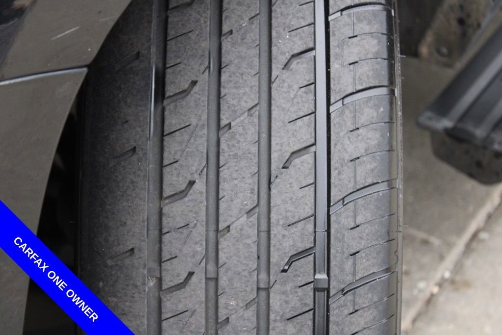 Used 2017 Chevrolet Suburban Premier image 15