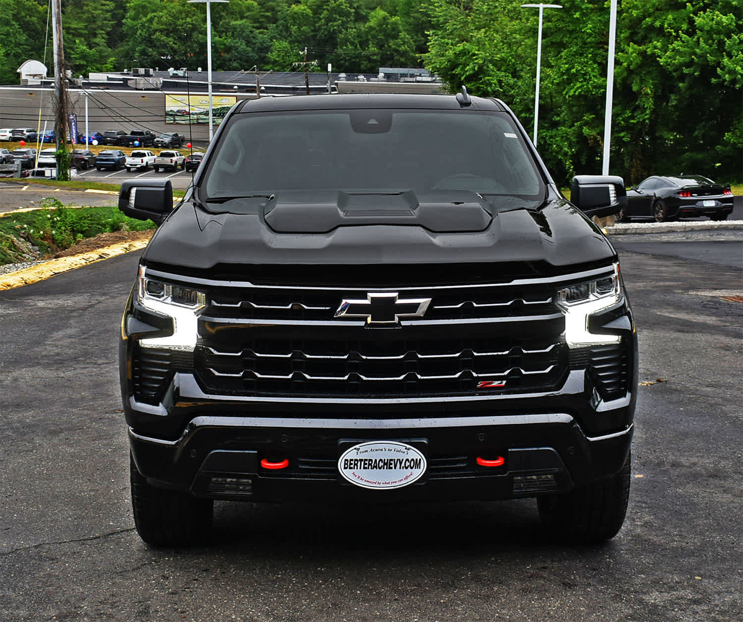 Used 2024 Chevrolet Silverado 1500 LT Trail Boss w/ LT Trail Boss Premium Package AWD/4WD image 5