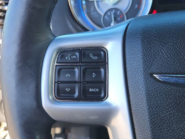 Used 2013 Chrysler 300 C image 20