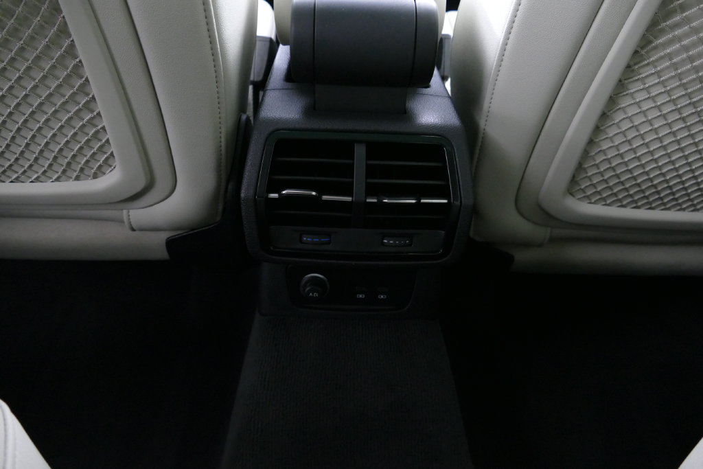Used 2025 Audi Q3 2.0T Premium AWD/4WD image 25