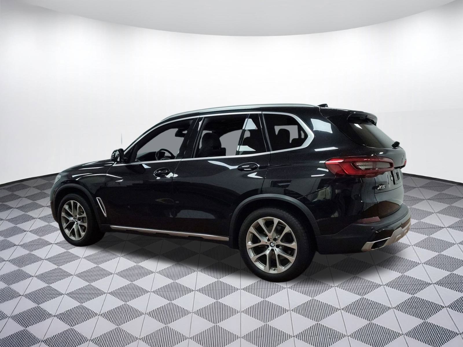 Used 2020 BMW X5 xDrive40i w/ Convenience Package image 3
