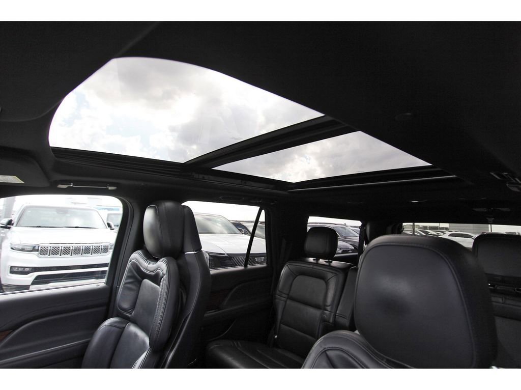Used 2023 Lincoln Navigator L Reserve image 29