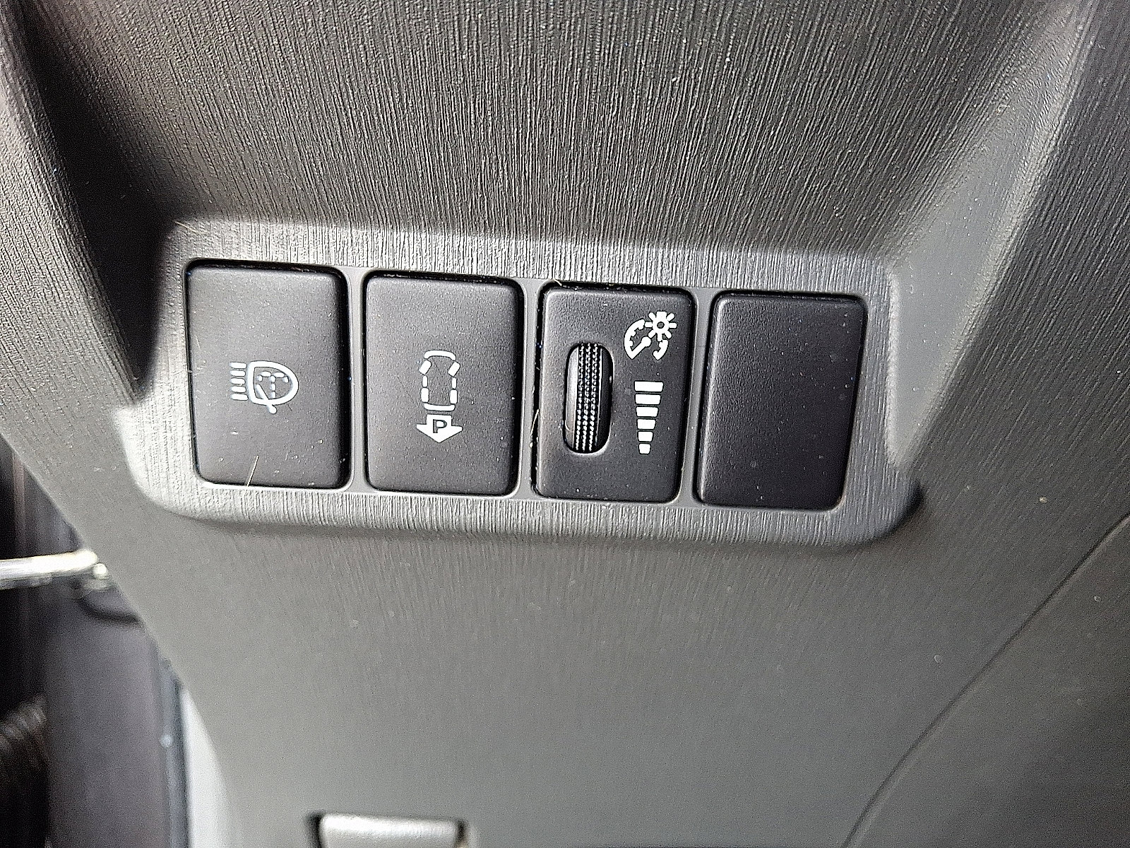 Used 2014 Toyota Prius V Five image 25