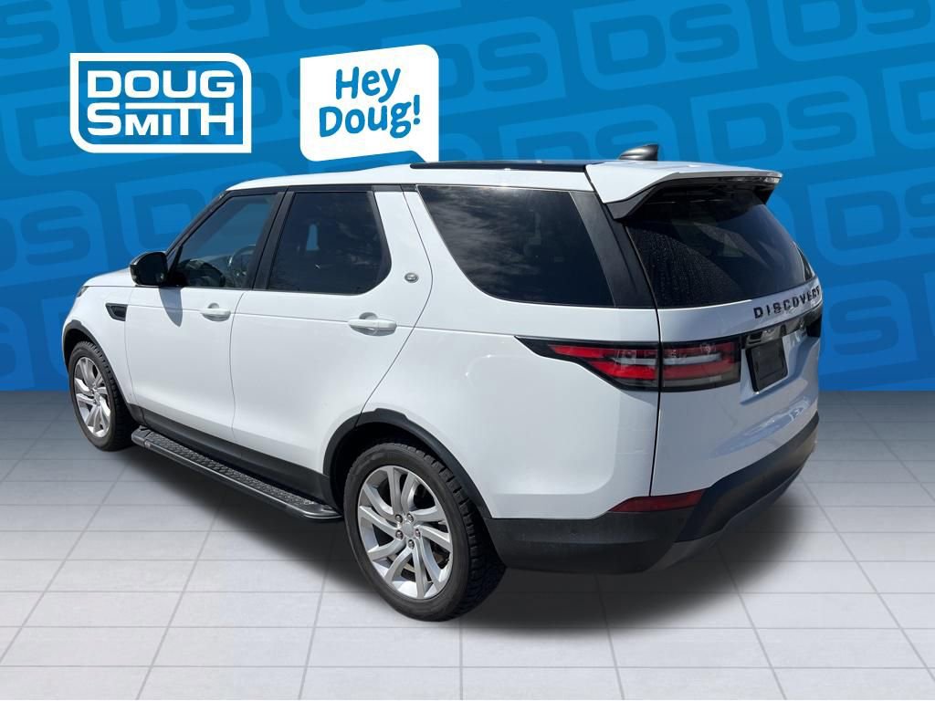Used 2020 Land Rover Discovery HSE image 3