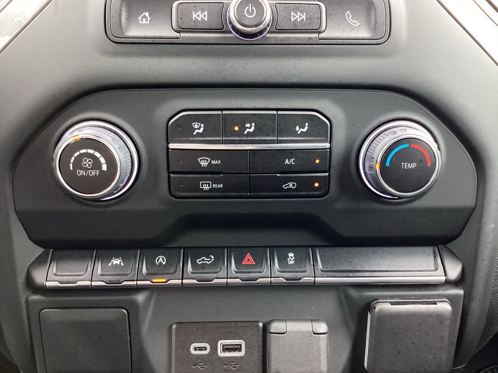 Used 2024 Chevrolet Silverado 1500 Custom AWD/4WD image 20