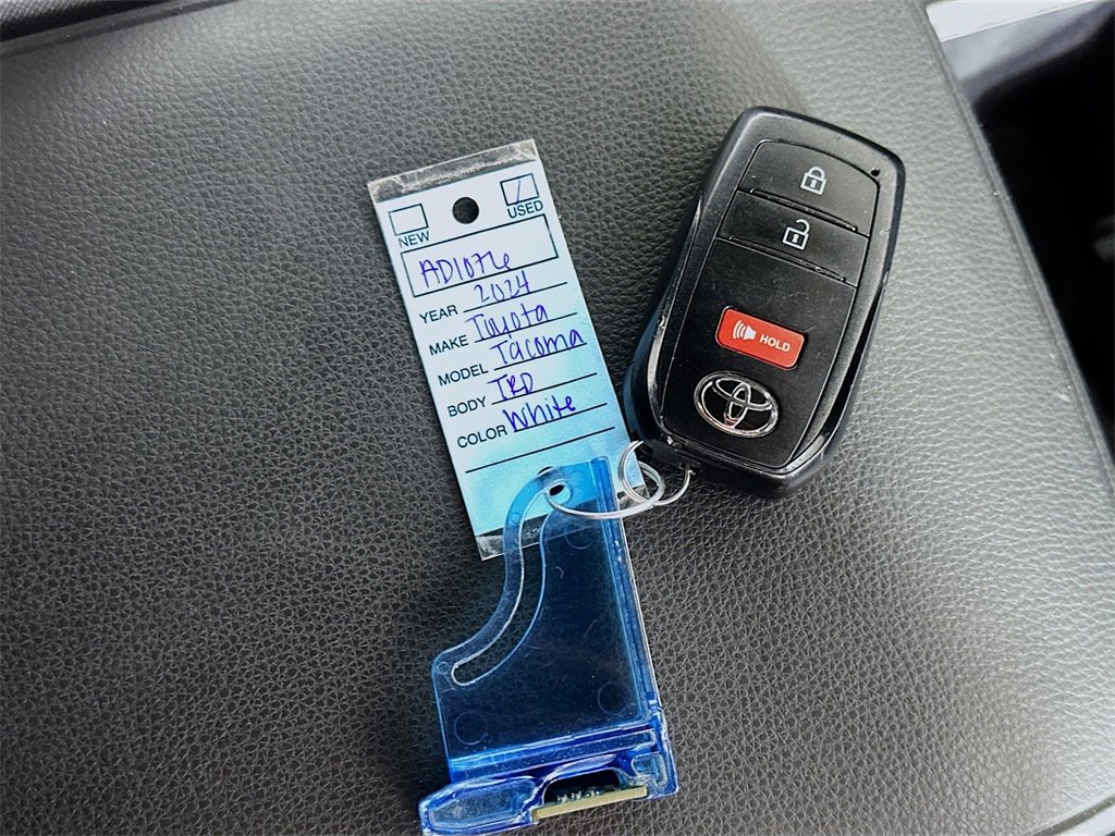 Used 2024 Toyota Tacoma TRD Off-Road image 34