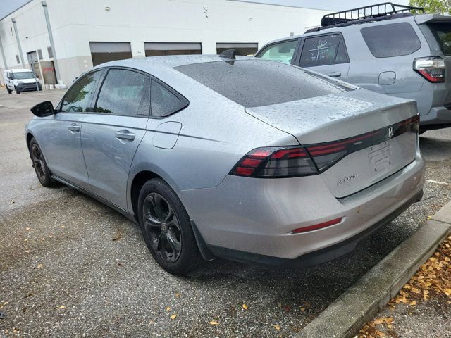 Used 2025 Honda Accord SE image 4