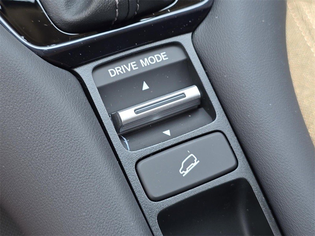 New 2026 Honda HR-V LX image 7